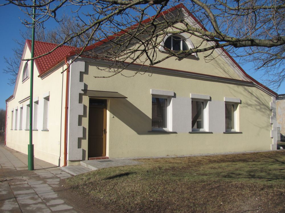 103,77 kv. m. administracinių patalpų, esančių Priestočio g. 5, Klaipėda (unik. 2195-6008-5020), nuoma viešo konkurso būdu