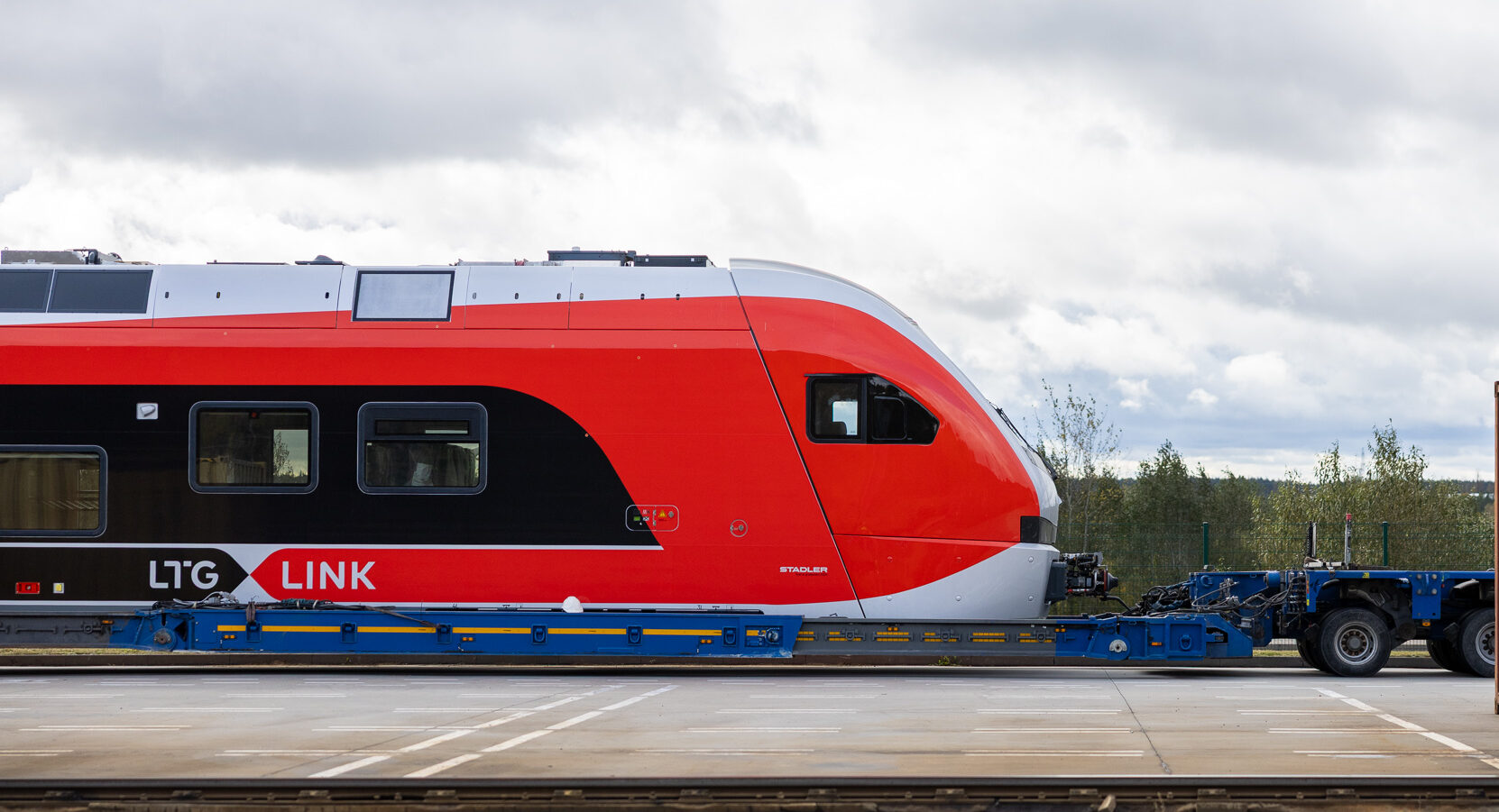  Electric trains and locomotives