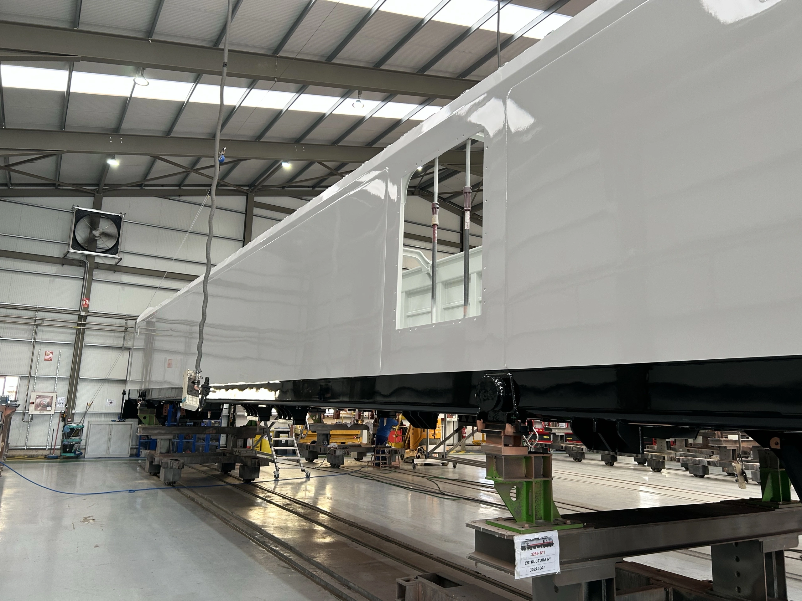 Pirmasis „LTG Cargo“ elektrinis lokomotyvas žengia į kitą gamybos etapą